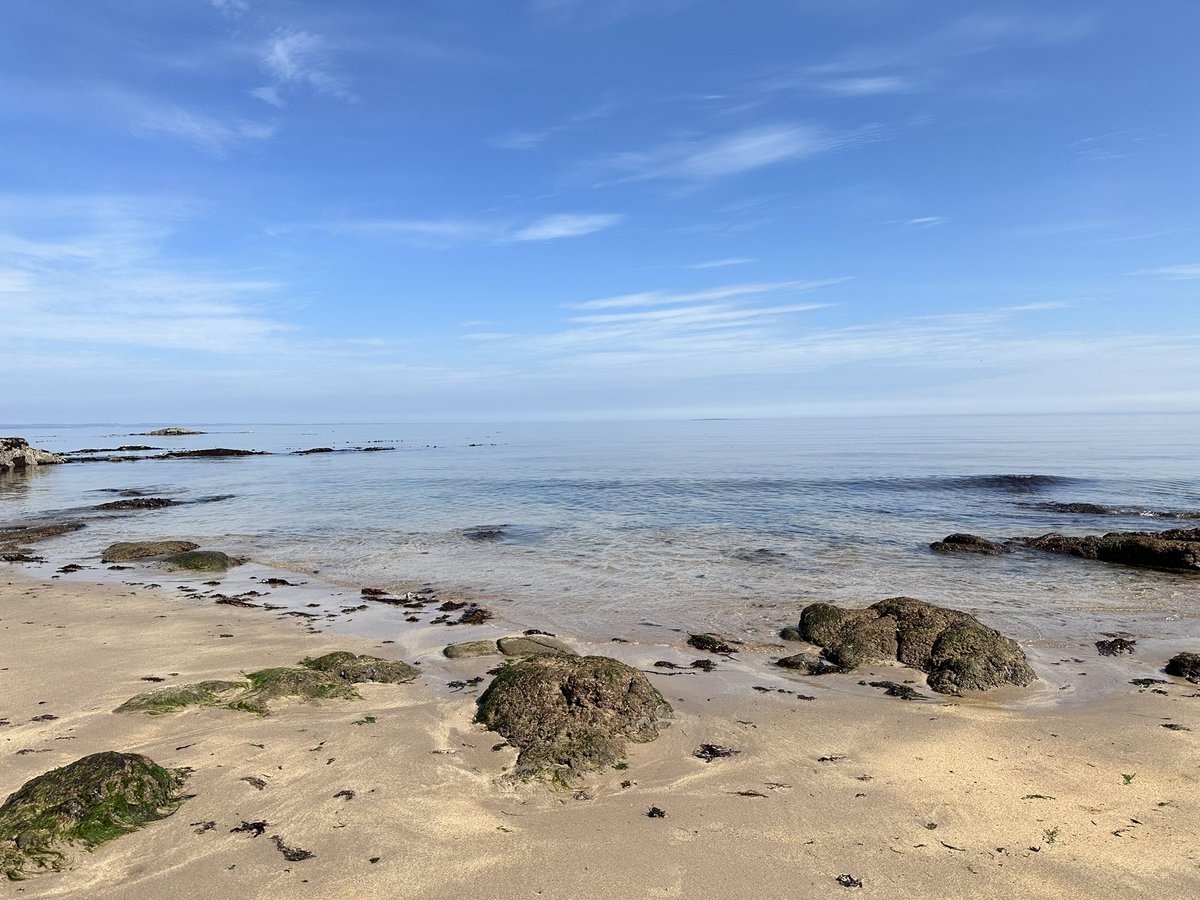 On days like this, why would I want to be anywhere else. Really glad I took up the suggestion to head through to North Berwick. Just wish I’d brought my swimmers as paddling just isn’t enough