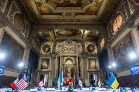 In Venice, the city of bridges, we created the #G7 Venice Justice Goup.

We join forces to promote the #RuleOfLaw and fight more efficiently the organized crime, from drug to human trafficking.  

#G7Italy
🧵👇