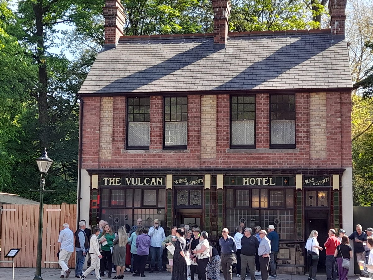Vice-Consul Michelle Ryan & Public Diplomacy Officer Fred Till attended the Official opening of The Vulcan Hotel @AmgueddfaCymru A gathering place for the Newtown Irish community since the 1840s. The Vulcan 's new home at St Fagans celebrates the Irish in Wales 🇮🇪🤝🏴󠁧󠁢󠁷󠁬󠁳󠁿🍻