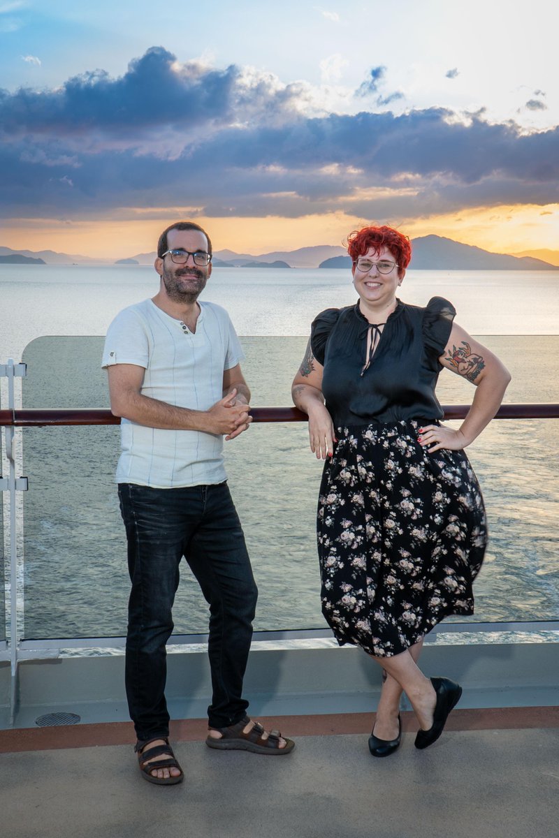 La Núria i el Joan, membres de <a href="/Lauzetafolk/">Lauzeta</a> , han tornat a casa després de passar uns 4 mesos a bord del creuer Queen Elizabeth (<a href="/MundomarCrucero/">MundomarCruceros</a> ), treballant i vivint. 

Vols saber com els ha anat l'experiència? Ens ho expliquen en aquesta entrevista!

radiorossello.cat/programs/entre…