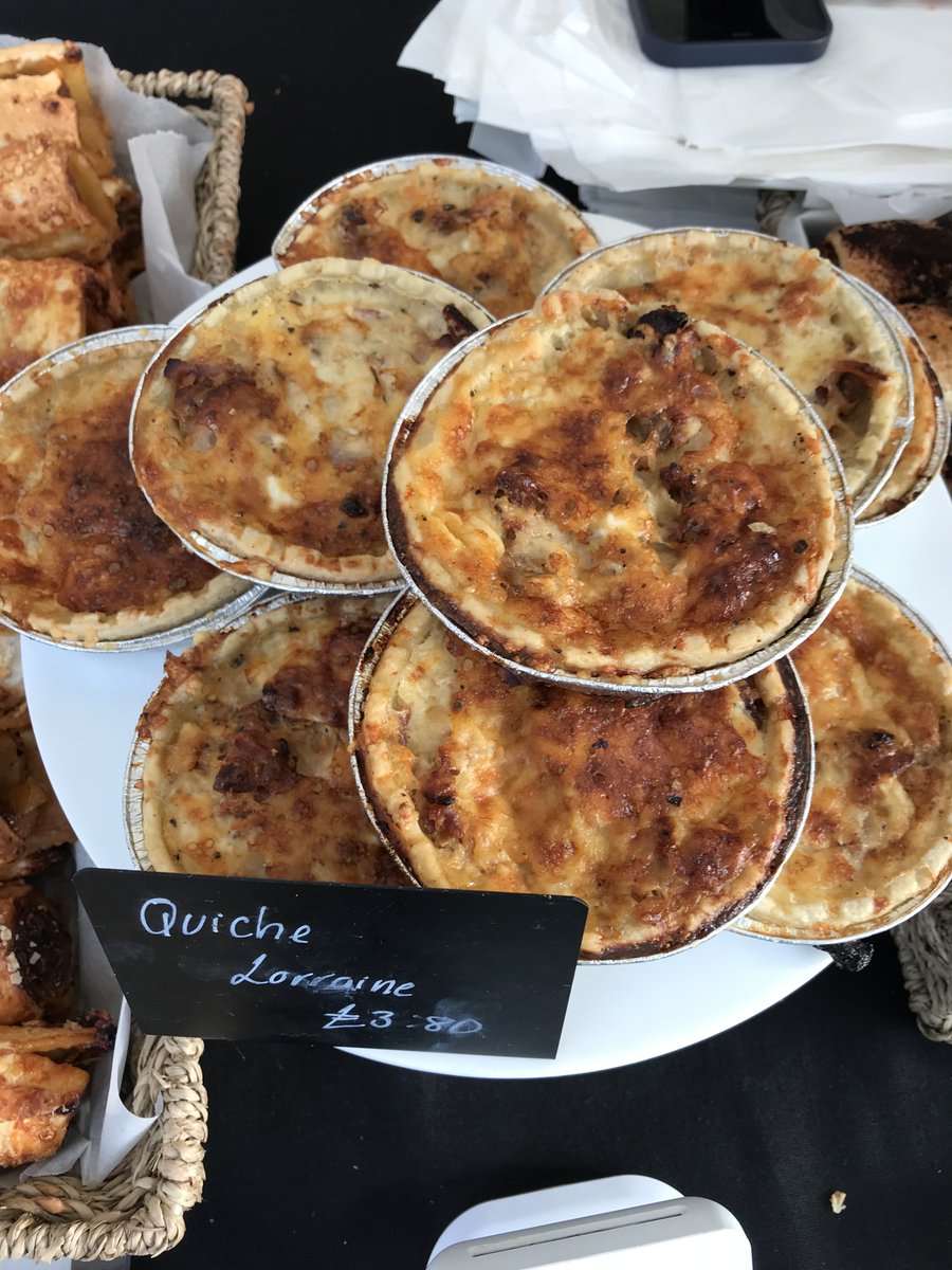 Join us on the 12th May for our Sunday Market 10-2pm. We have Fruit and Veg, Hot Crumbles and Quiches, Scotch Eggs and for the beloved Dog a treat for them to! We look forward to seeing you there!
Cambridge Luxury Bakes-Homemade traybakes, brownies and blondies; HOT crumbles.