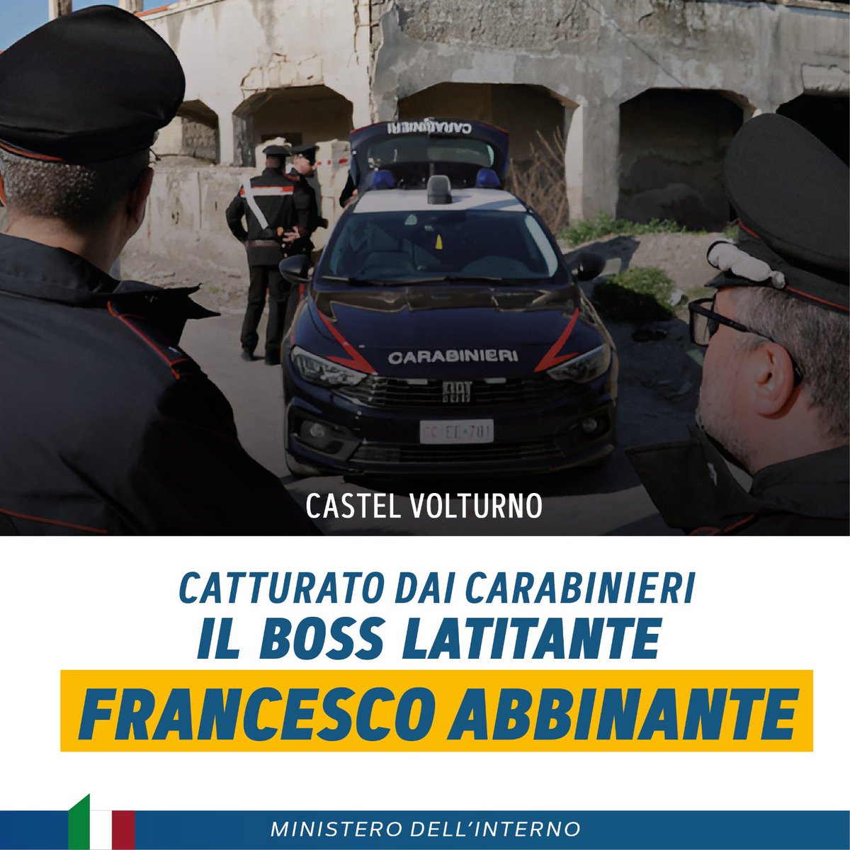 Arrestato dai @_Carabinieri_ Francesco Abbinante, pericoloso latitante considerato a capo dell'omonimo clan di camorra. L’uomo è stato catturato dai militari mentre si nascondeva in una villetta a Castel Volturno, nel casertano.