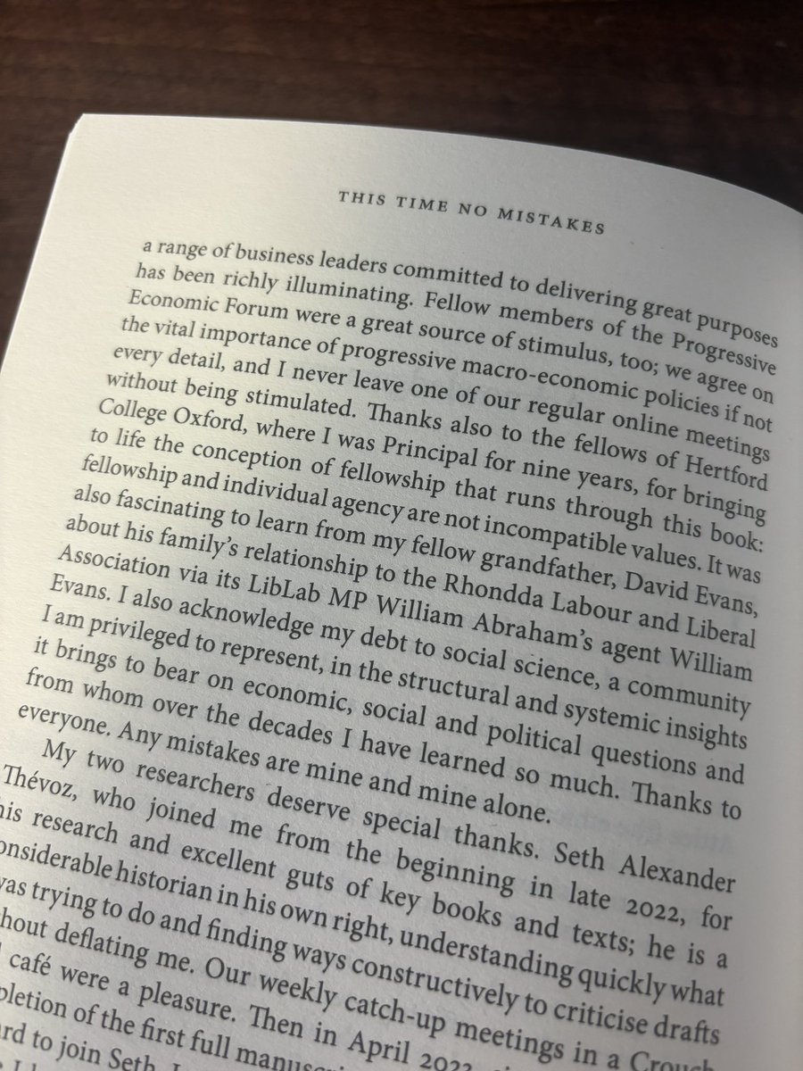 Superb to welcome back @williamnhutton, and to hear him so hopeful and fired up. At the heart of this pulsating book is the idea of fellowship, and @HertfordCollege helped shape that. 👇