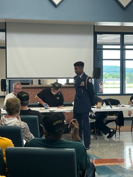 Congratulations to Alpha Kourouma! He earned the Vietnam Veterans of America Top JROTC Cadet for Berks County this year. @MuhlJuniorHigh @MuhlHighSchool @muhlsd