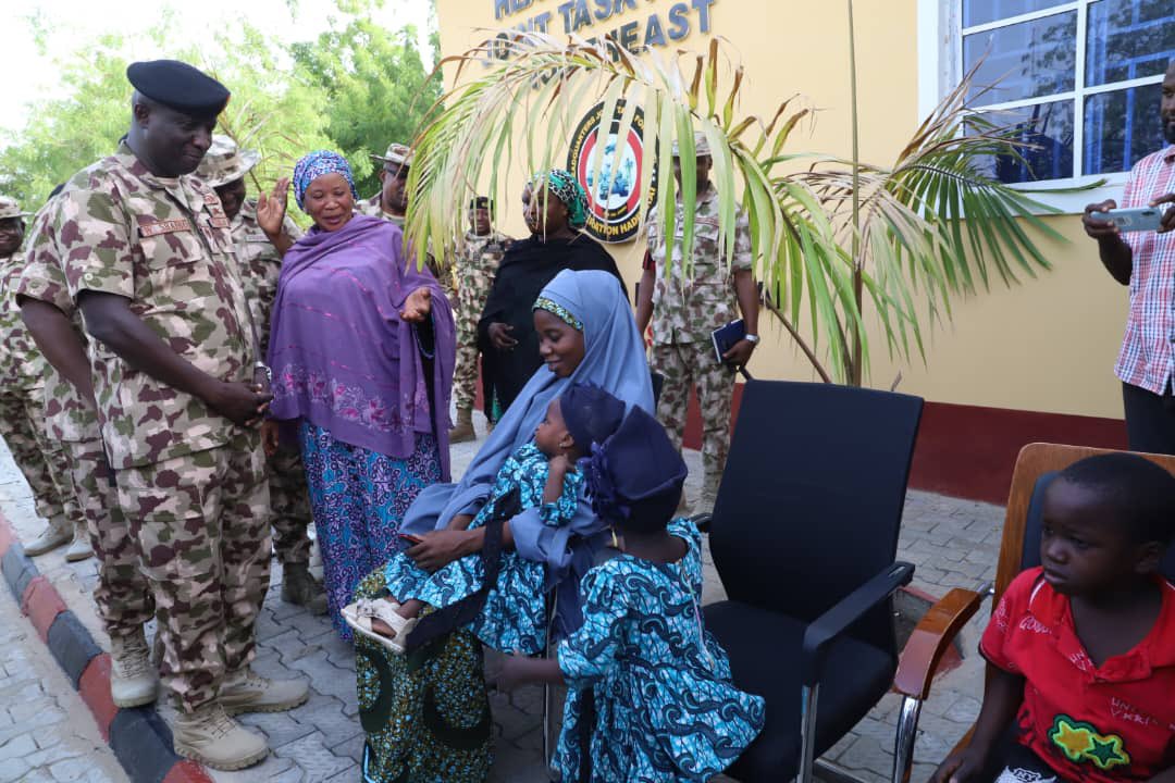 THEATRE COMMAND OPERATION HADIN KAI HANDS OVER RESCUED CHIBOK GIRL TO BORNO STATE GOVERNMENT The Headquarters Theatre Command Operation HADIN KAI (OPHK) has on Thursday 9 May 2024, handed over a rescued Chibok girl, Lydia Simon, and her three children to the Borno State…