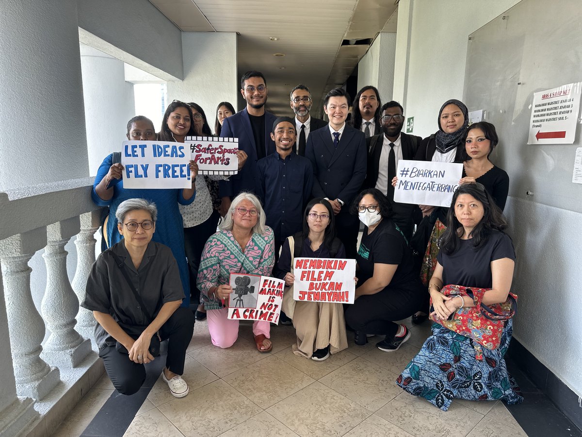 freedomfilmfest's tweet photo. Thanks to everyone who showed your support. Keep sharing your messages of solidarity for Mentega Terbang. Check out the free e-book about Mentega Terbang and #BiarkanMentegaTerbang #BebaskanFilem https://t.co/VKsmTX5b70 https://t.co/yj6jMTeob9