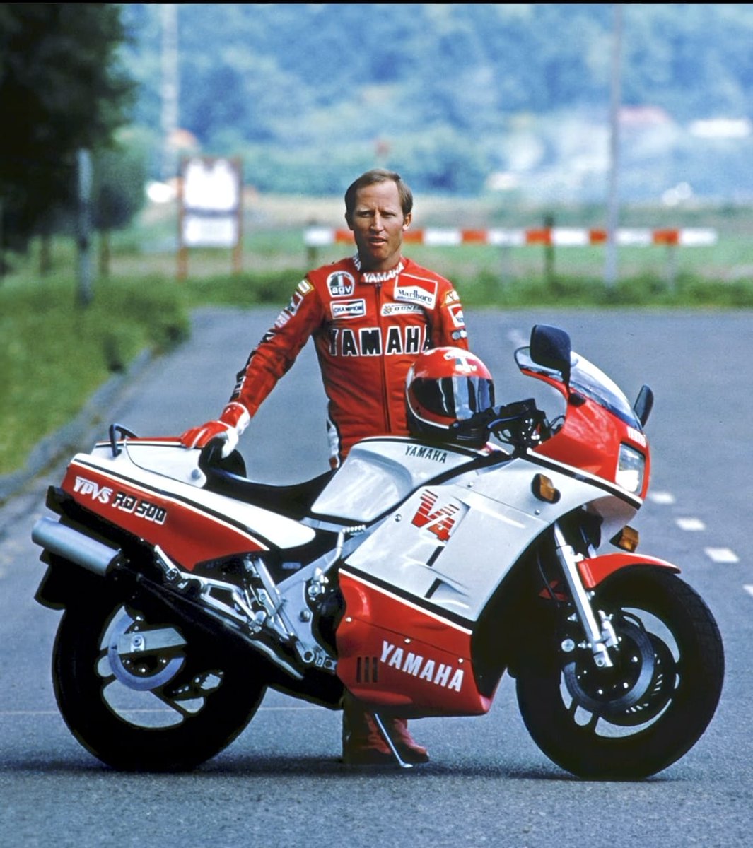 Who was a fan of Kenny Roberts and what was your favourite memory of him on the track? #classicbike #classicbikes #classicbikeshow #classicbikers #classicmotorbike #classicmotorcycles #classicmotorcycleshows #classicmotorcycleclub