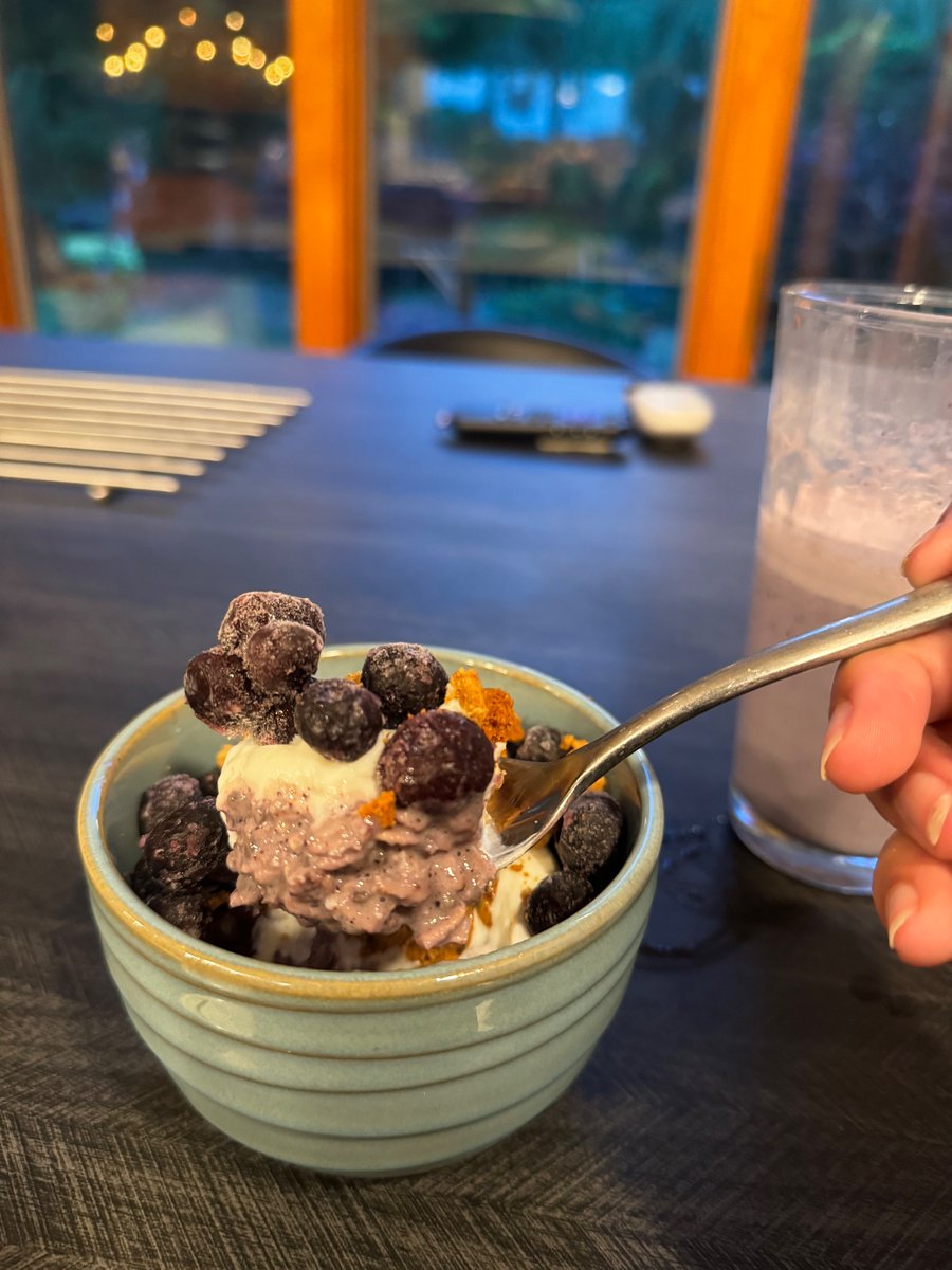 Blueberry overnight oats? It was so good??