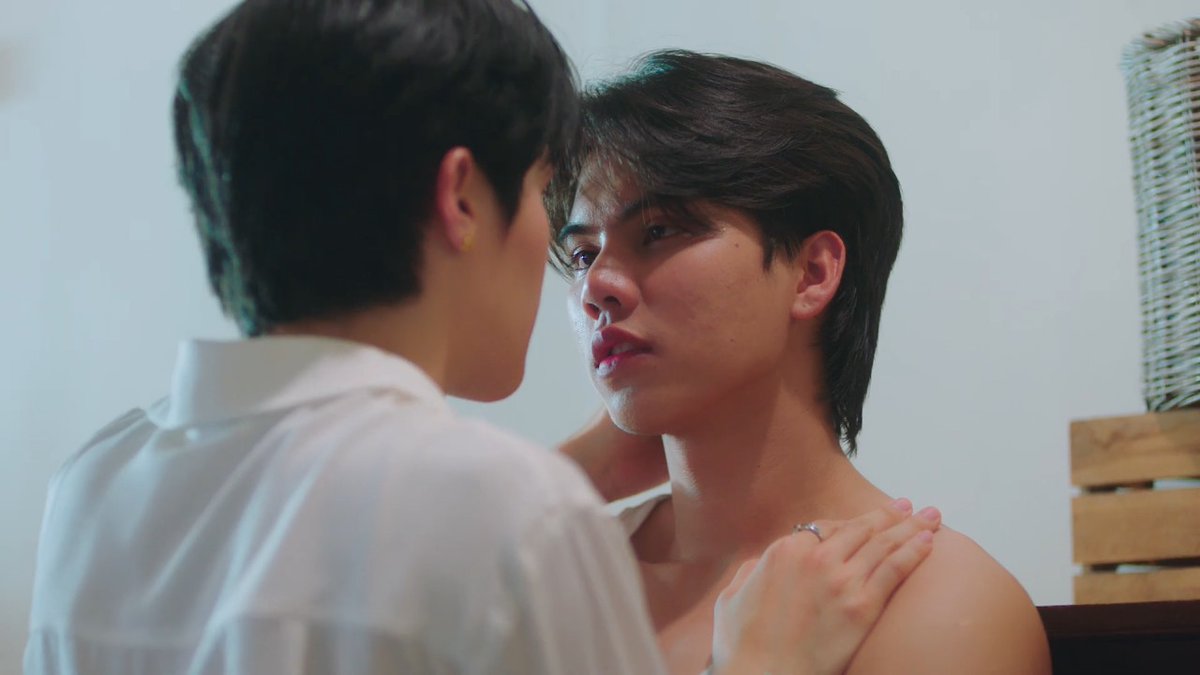 Mahasamut is actually crying here🥺😭, so Rak kissed him to make him feel better. I just f*cking love them, they are my life  from today😭

#LoveSeaTheSeries 
#ต้องรักมหาสมุทร