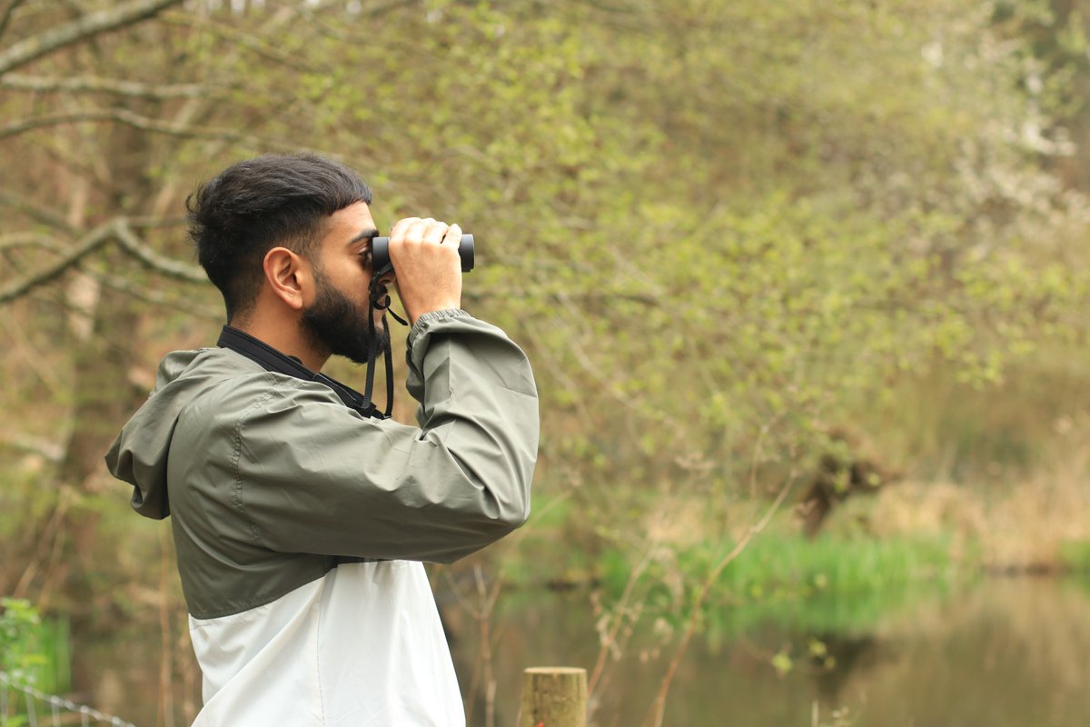 Get your binoculars ready... tomorrow is #GlobalBigDay If you'd like to join in, all you need to do is: 🦉Create an eBird account 👀Spend some time birdwatching ✍️Enter what you see and hear via the website or the app To find out more please visit: ebird.org/news/global-bi…