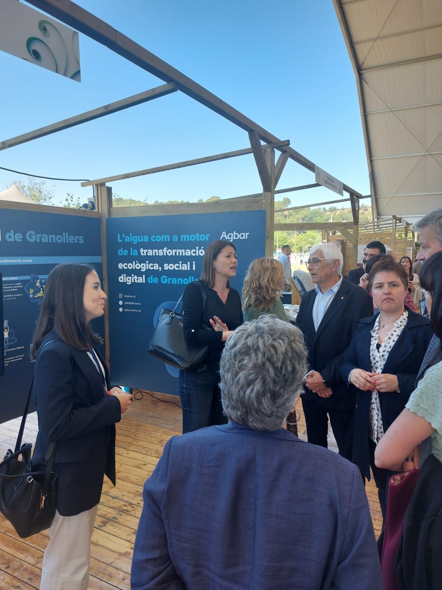 Veolia_Cat's tweet photo. 👋 Coneix el projecte d'Agbar a #Granollers durant aquest cap de setmana a la Fira d'Economia Verda i Circular.

📚 Visita el nostre estand informatiu i participa en els tallers sobre consum responsable de l'aigua.

💧 També podràs visitar l'exposició Operació Aigua! https://t.co/bvdrZ5gn3w