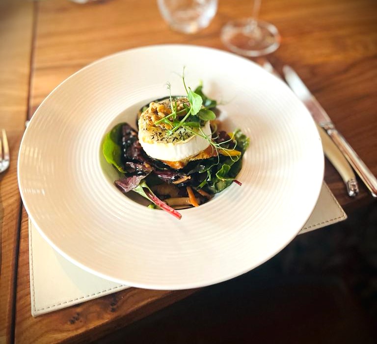 Kick-start the weekend with some light bites like Baked Goats Cheese Salad with Walnut & Honey, from our lunch menu #goatscheese #lightbites #wexfordfood #restaurants #greenacreswexford #everyvisitisadiscovery #wexfordtown
