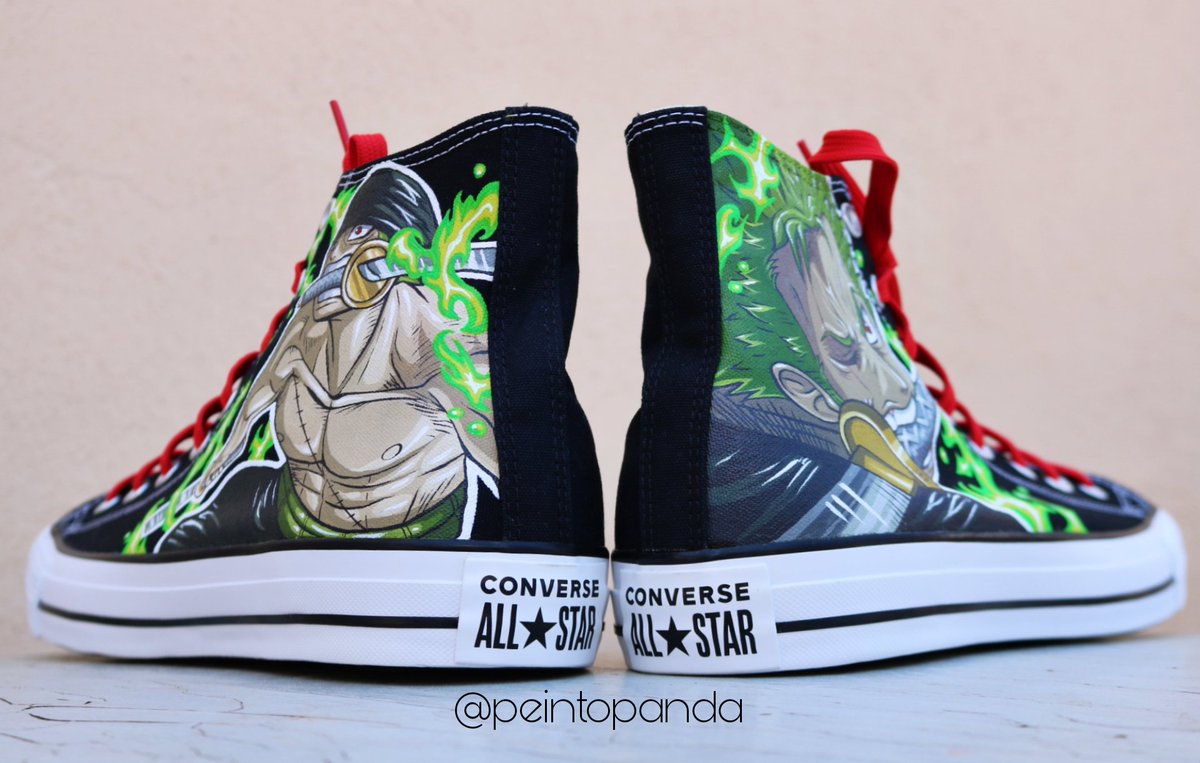 #zoro from #ONEPIECE 
#customsneakers 💫
Hand painted with textile paints