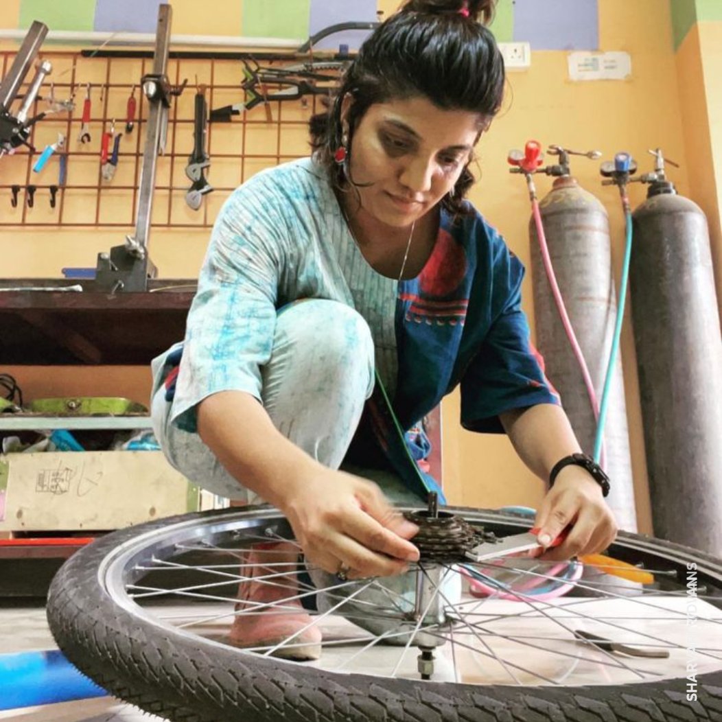 Sharvari Vidwans is used to customers arriving at her bicycle workshop expecting a male mechanic. Here's how she's broken into this otherwise male dominated world 🎧 bbc.in/3JQqCQu