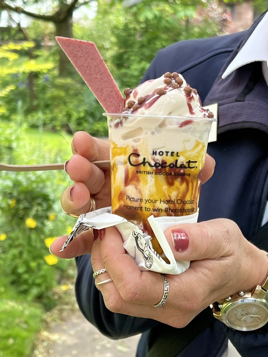 ChesterBID's tweet photo. Be as happy as Monica, our City Host, by treating yourself to @hotelchocolat Limited Edition Mango and Raspberry Sundae!๐ฆ๐
(20% off if you have a https://t.co/OLW620bJBW card)
๐ Northgate St
๐๏ธ Accepts #ChesterGiftCard
#chester #experiencechester #cheshire #hotelchocolat https://t.co/yLHfcr6Bob