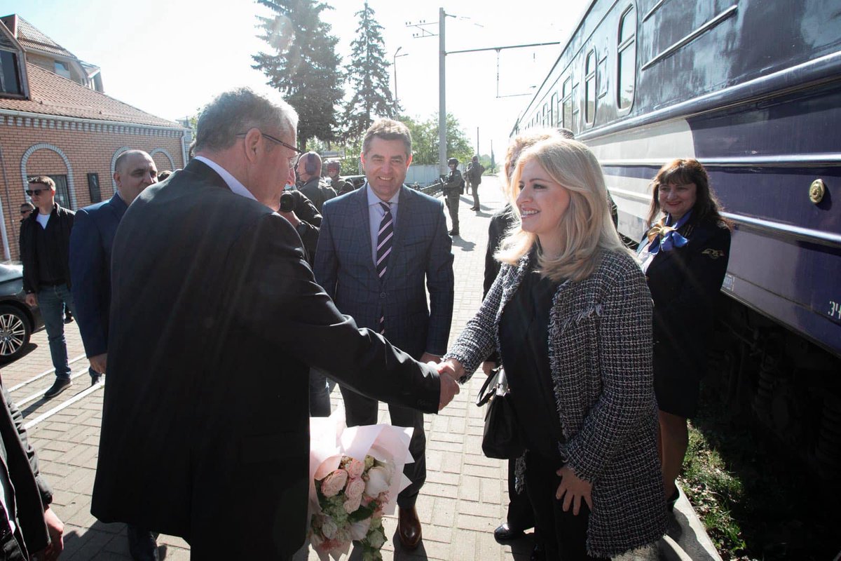 ⚡️ President of Slovakia Zuzana Čaputová arrives with a visit in Kyiv. 💬 'I am also here because I bring good news about Slovakia's assistance to Ukraine,' says the announcement on the President's Facebook page. 📷: Zuzana Čaputová / Facebook
