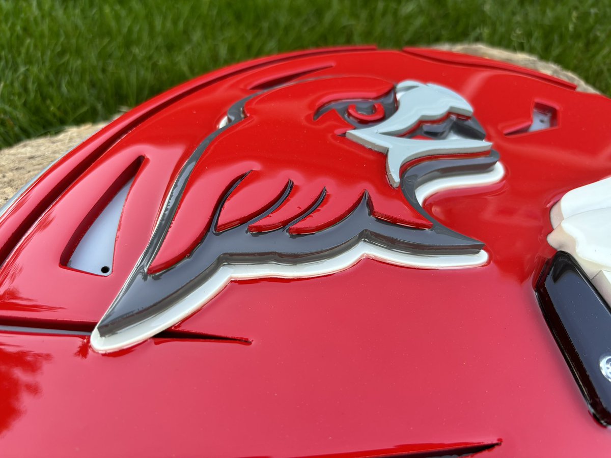 The Football Creative (@garysgumballs) on Twitter photo 🚨Friday Helmet Reveal!🚨
Was a pleasure to create this layered <a href="/Montclair_FB/">Montclair State Football</a> helmet! The Red Hawks hail from beautiful Montclair, NJ. #RedHawkPride 🚨Friday Helmet Reveal!🚨
Was a pleasure to create this layered <a href="/Montclair_FB/">Montclair State Football</a> helmet! The Red Hawks hail from beautiful Montclair, NJ. #RedHawkPride