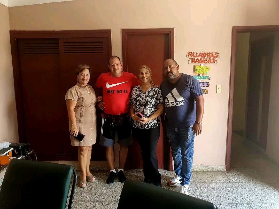 visitaron el Centro Comunitario de salud mental de Playa para aportar su granito de arena, presidente de la #ACAA @Antonio75631720 y parte de su junta directiva. @MairaSurez18 @gpppmatanzas @JuncoMaris5896 @Yosveny1