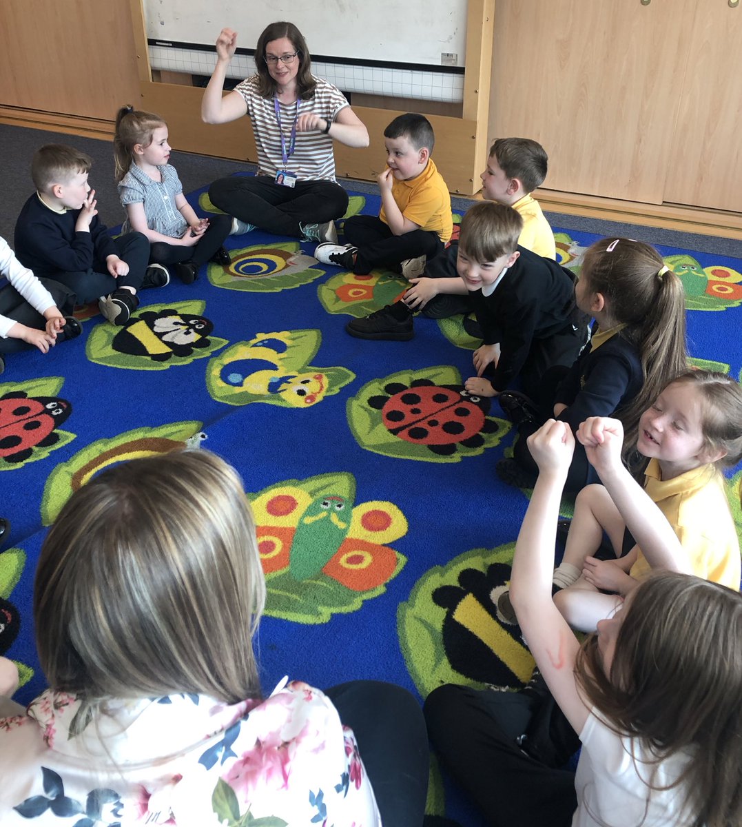A snapshot from our Primary 1 YMI Music programme this week - amazing to see the progress in beat, rhythm and pitch skills across the full year! Thanks @camstraddenps @LangsidePri @nicolastevens0n @MurrayMarrian 🎶