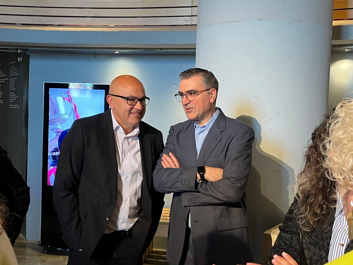 txesalaespada's tweet photo. #Solidaridad #Personas #Inclusión 
Día del Tercer Sector Social de Euskadi.
#TransformaTU 
Construyendo el cambio.
@sareensarea https://t.co/OMknjvKPKs