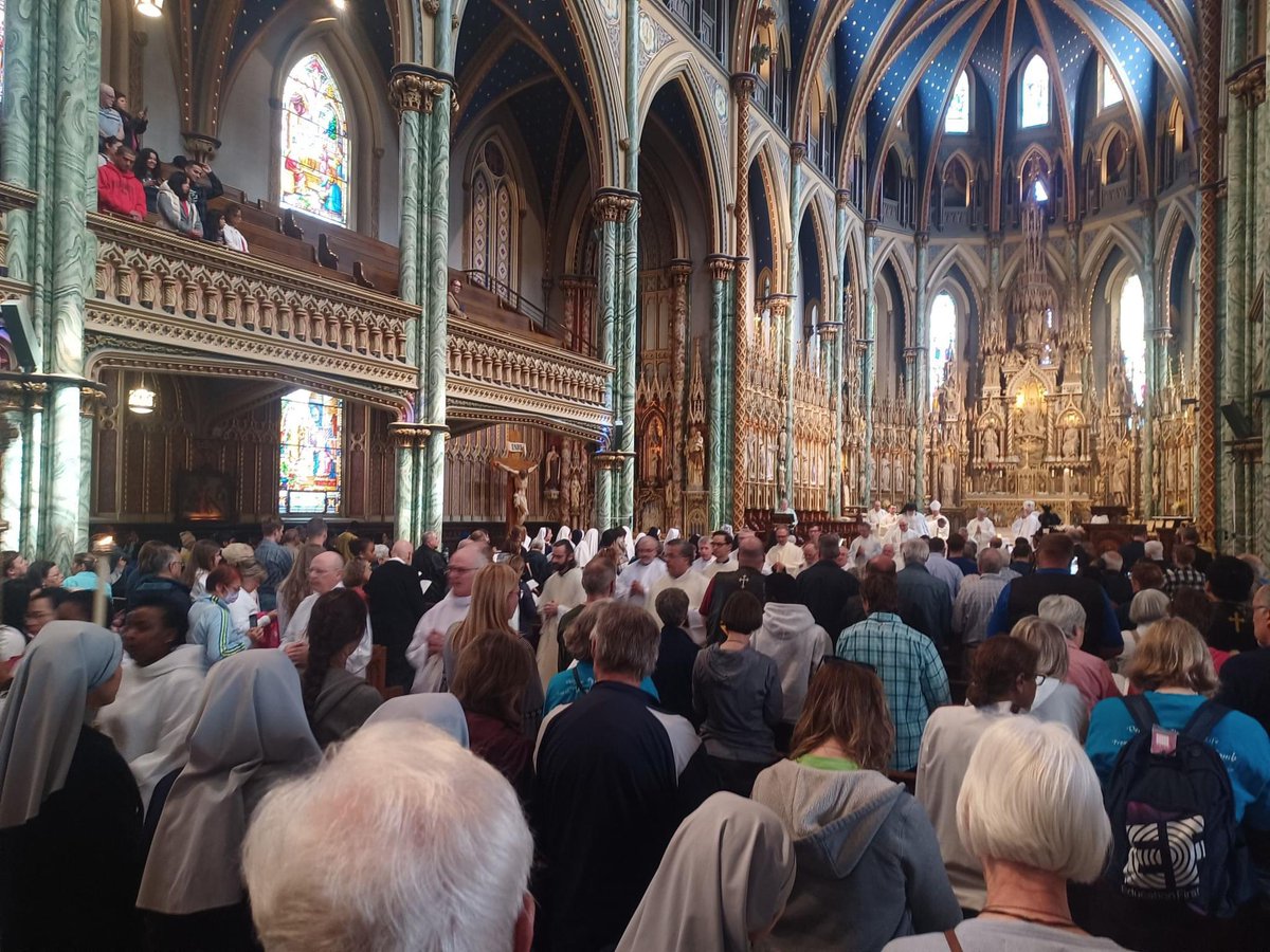 Notre Dame Cathedral in Ottawa was packed for holy Mass leading up to the National March For Life. 

We can do this. We can make Canada pro-life again. #MarchForLife