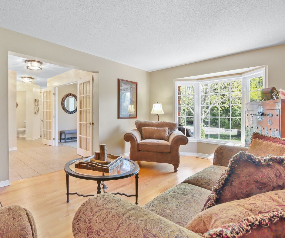 Just listed!
1631 Landel Drive, Marchvale Estates, Kanata⁠
joansmith.com/ottawa-propert…
⁠
#justlisted #kanatarealtor #kanata #kanatanorth #kanatarealestate #ottawarealestate #ottawarealtor #estatehomes  $ottawahomes