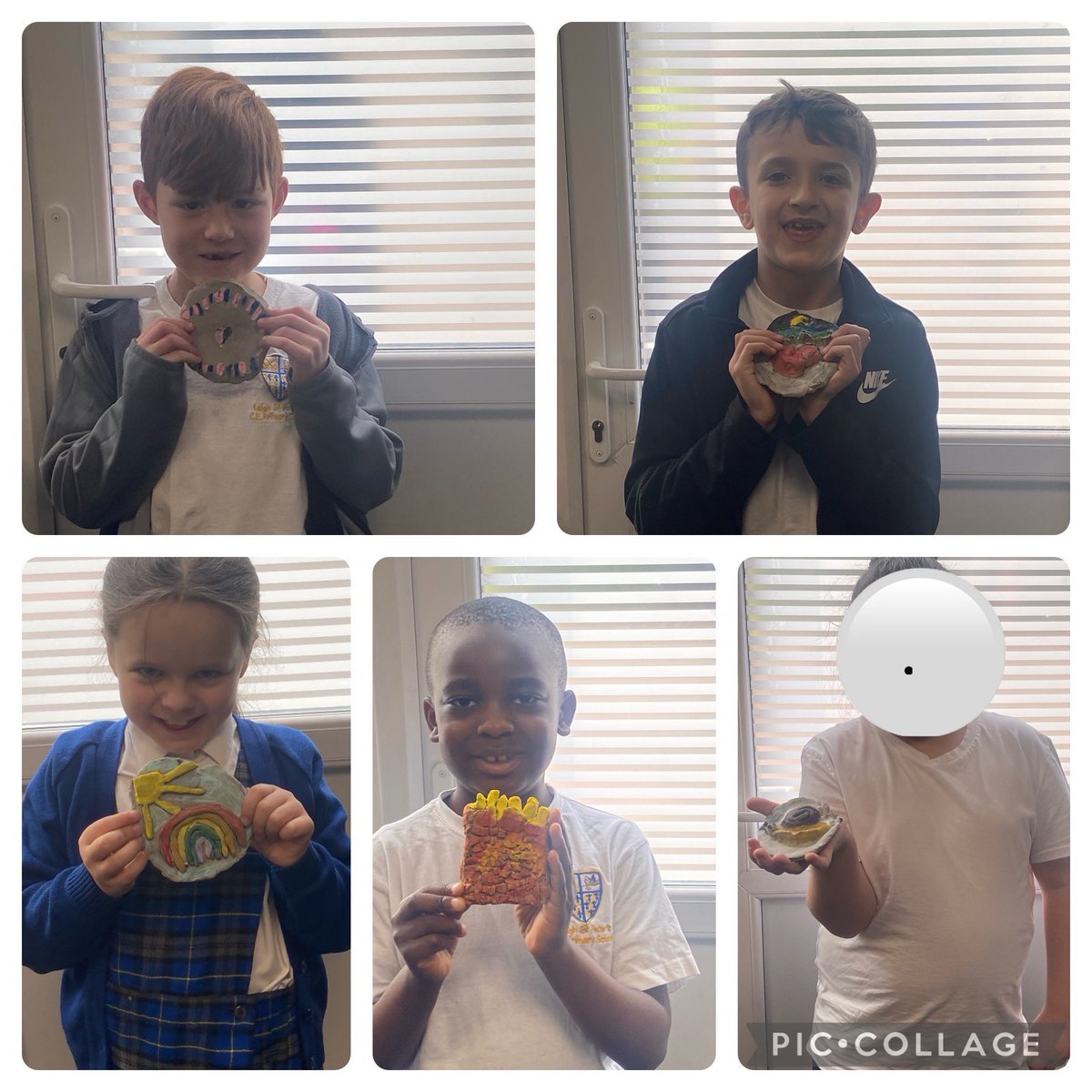 LeighStPeters's tweet photo. 3P have been learning all about Architecture. After learning about the Parthenon we designed ‘in relief’ tiles #lspps #art https://t.co/LtWUtLPhTB