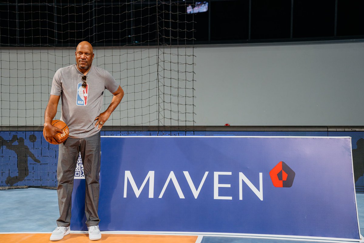 All the way from US to Egypt, the Legend Ron Harper is attending the Jr NBA West Cairo League Finals in Partnership with @MavenDevelop 

#NBAEgypt #JrNBA #NBAAfrica