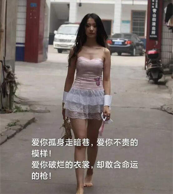 LikeDF's tweet photo. 多多仅退款比美帝零元购还牛🤣🤣
商家还得发快递给你们送上门😎😎 https://t.co/OJsWtbltgI