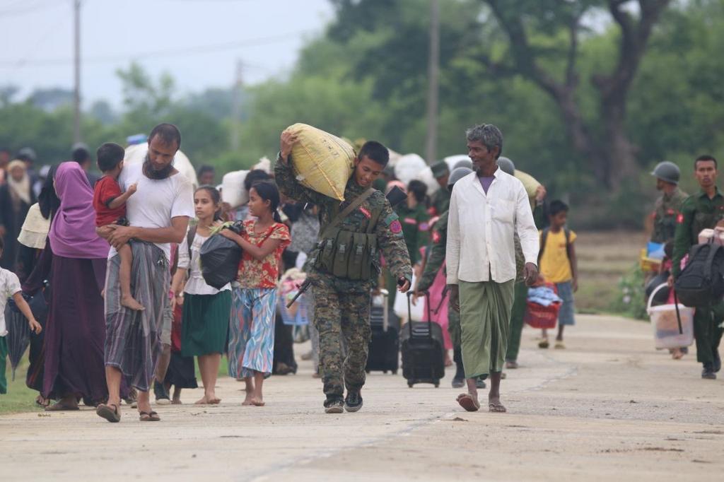 Don't pretend in the present of
#World.You pretend to get support from #Rohingya r #InternationalCommunity.But World knows that you a terrorist a group of #Rakhine or #Arakan and also we don't want to support such kind of terrorist AA we support who works for peace in this world