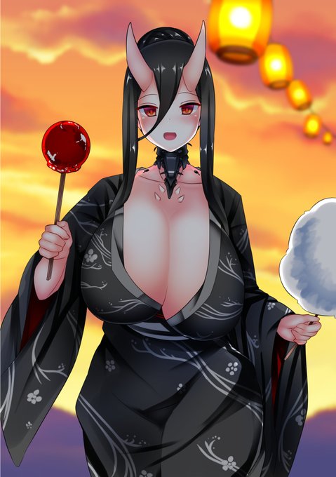 今年も夏にかけて夏っぽい絵を描きたいです。海辺とか縁日とか。お題も緩めに募集します… 