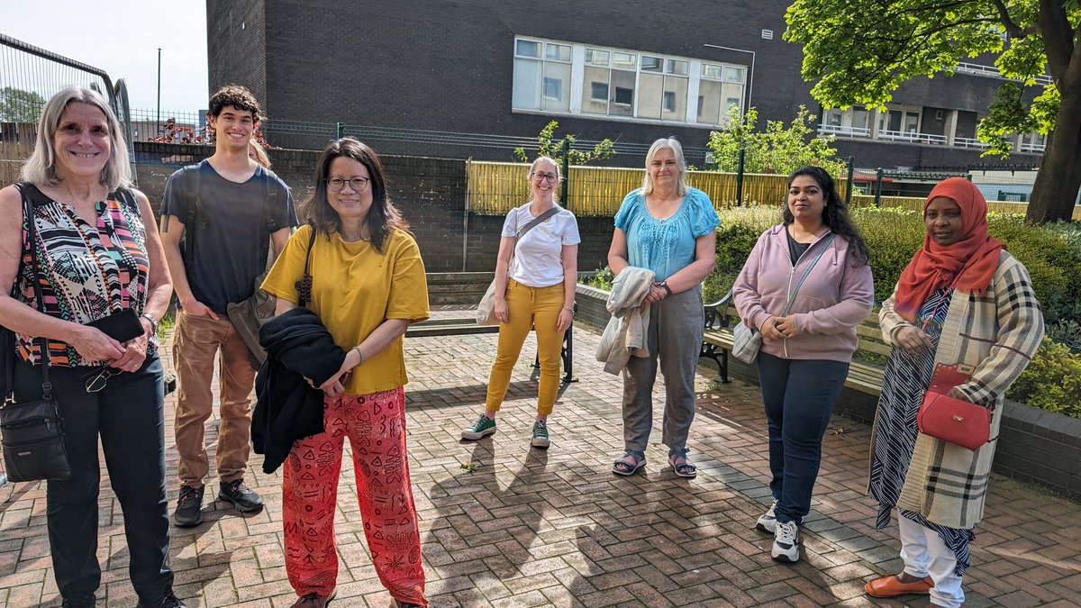 Thanks so much to @DwellbeingS & @SAWnewcastle for a fantastic #GosforthsWildWeb walk today in Shieldfield. So much to see in the hidden corners, pavements and verges. A special thanks to the Forum Cafe for tea and cake! 😄🫖