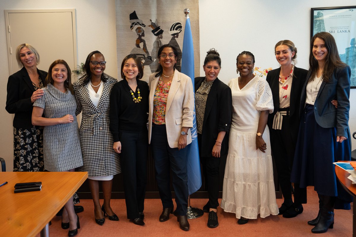 This week, @UNCTAD introduced the 2024-2025 #eTradeforWomen Advocates cohort! 👏🌐These six inspiring women entrepreneurs joined UN head of agencies and government representatives to discuss their digital economy journeys, empowering women and promoting gender equality.