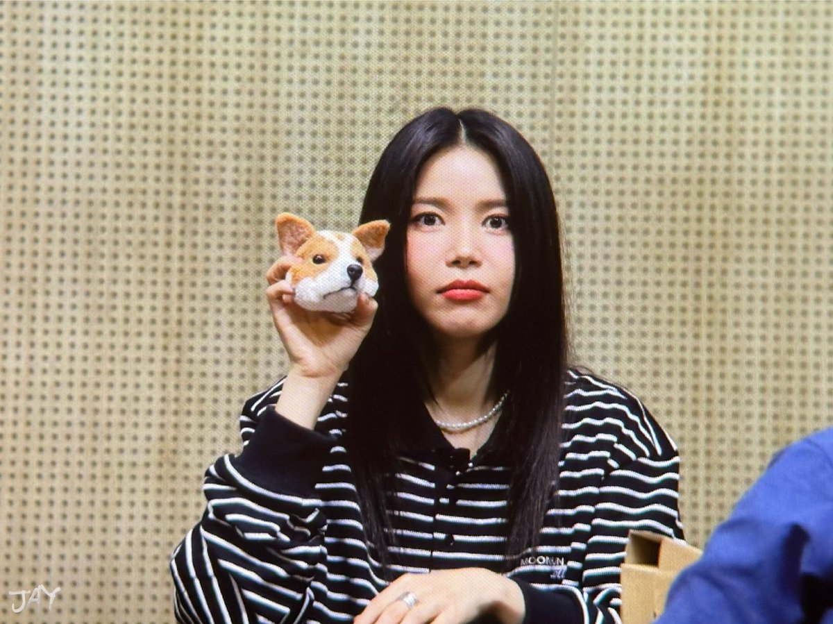 240510 COLOURS 에버라인 팬싸

#solar #솔라