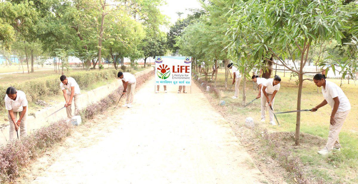 Cleanliness starts with us! Join the movement, spread awareness, and let's make cleanliness a way of life. #SwachhBharat #CleanIndia #Merilife.