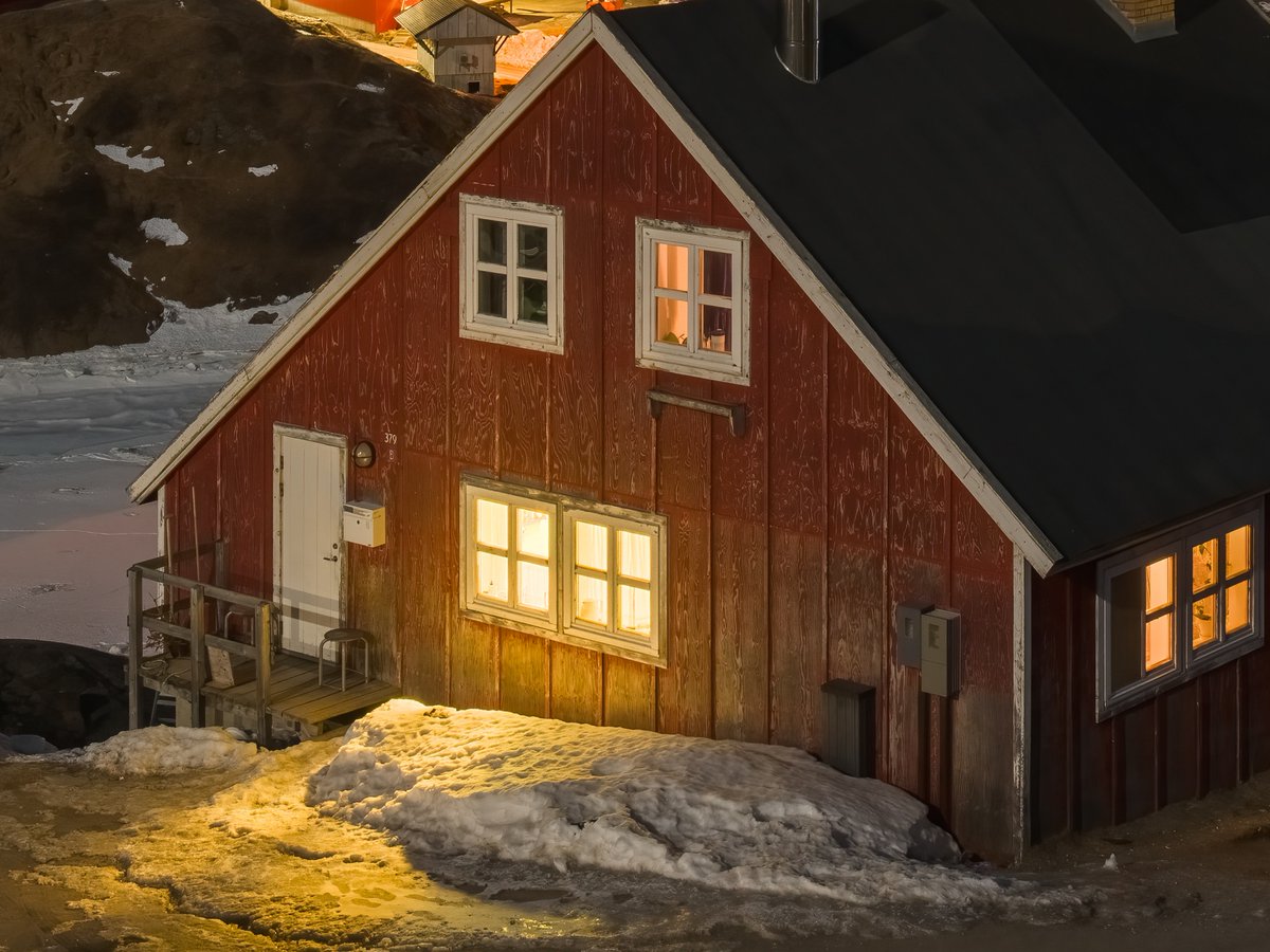 🔍See just how well the XCD 25V handled this low-light shot in Greenland ✨ #hasselblad