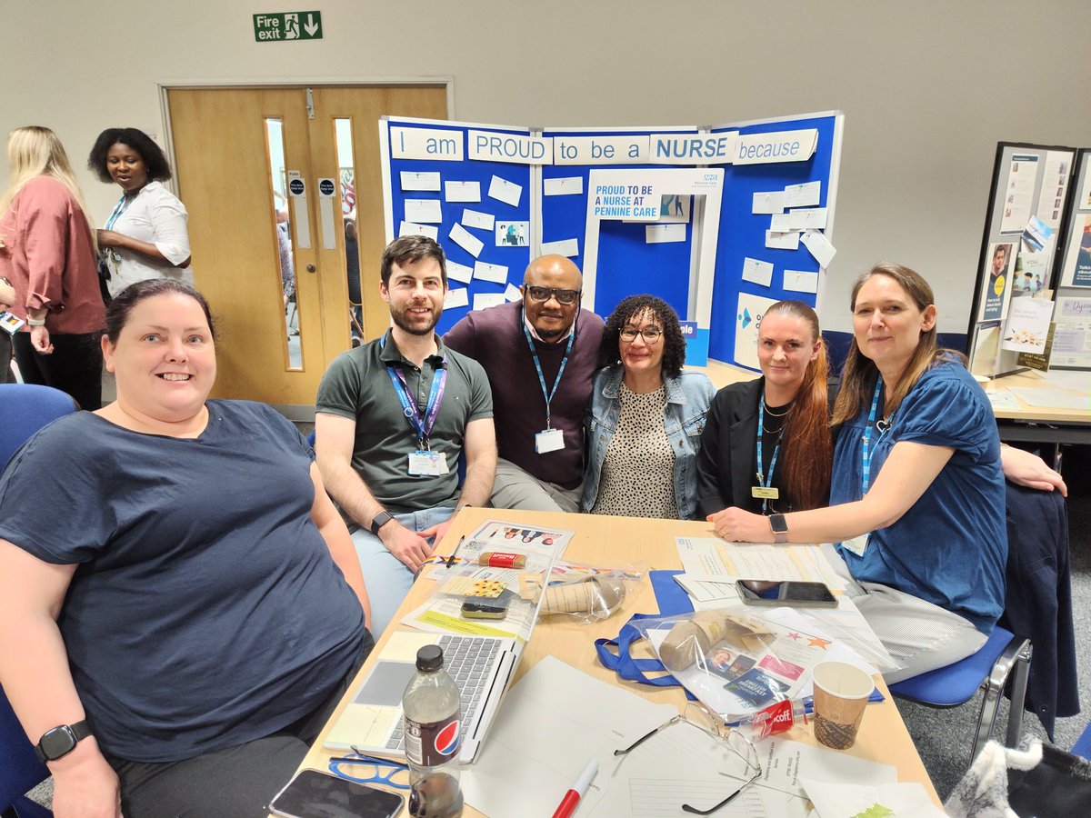 Fantastic day celebrating #InternationalNursesDay with wonderful  @PennineCareNHS nurses - pledges of care and compassion from our #PennineCarePeople