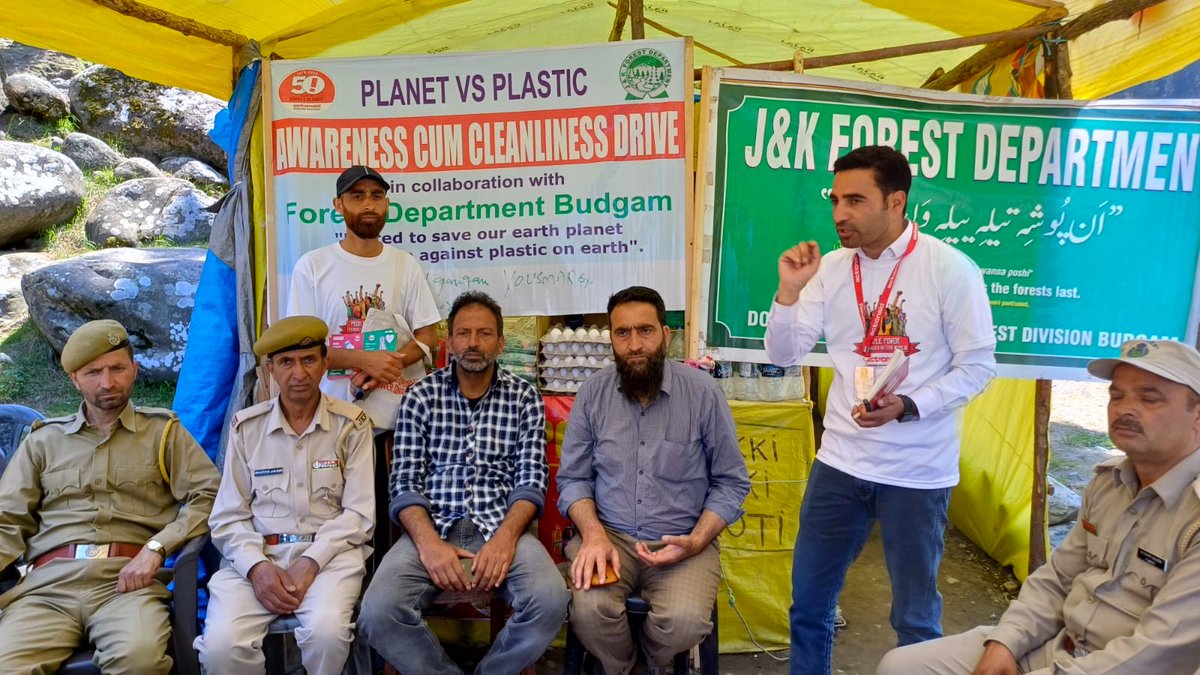 #doodhganga, #yousmarg Together with #ForestDepartment #kashmir our teams are raising awareness on climate change, pollution and the need for sustainable futures.