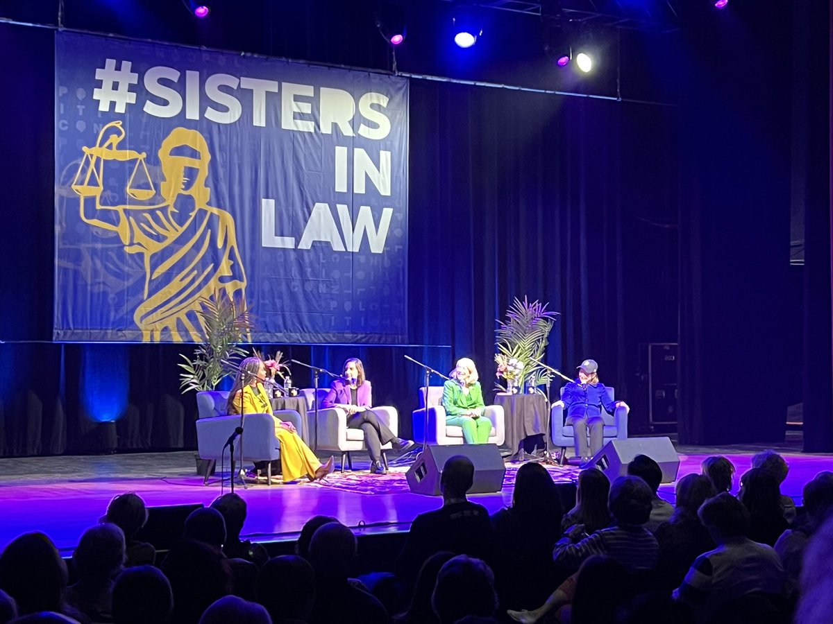 Thanks to everyone who came out to the #SistersInLaw live show last night at the Royal Oak Music Theatre. ⁦@KimberlyEAtkins⁩, ⁦@JoyceWhiteVance⁩, ⁦@JillWineBanks⁩, and I enjoyed meeting so many informed and engaged people. You give me hope!