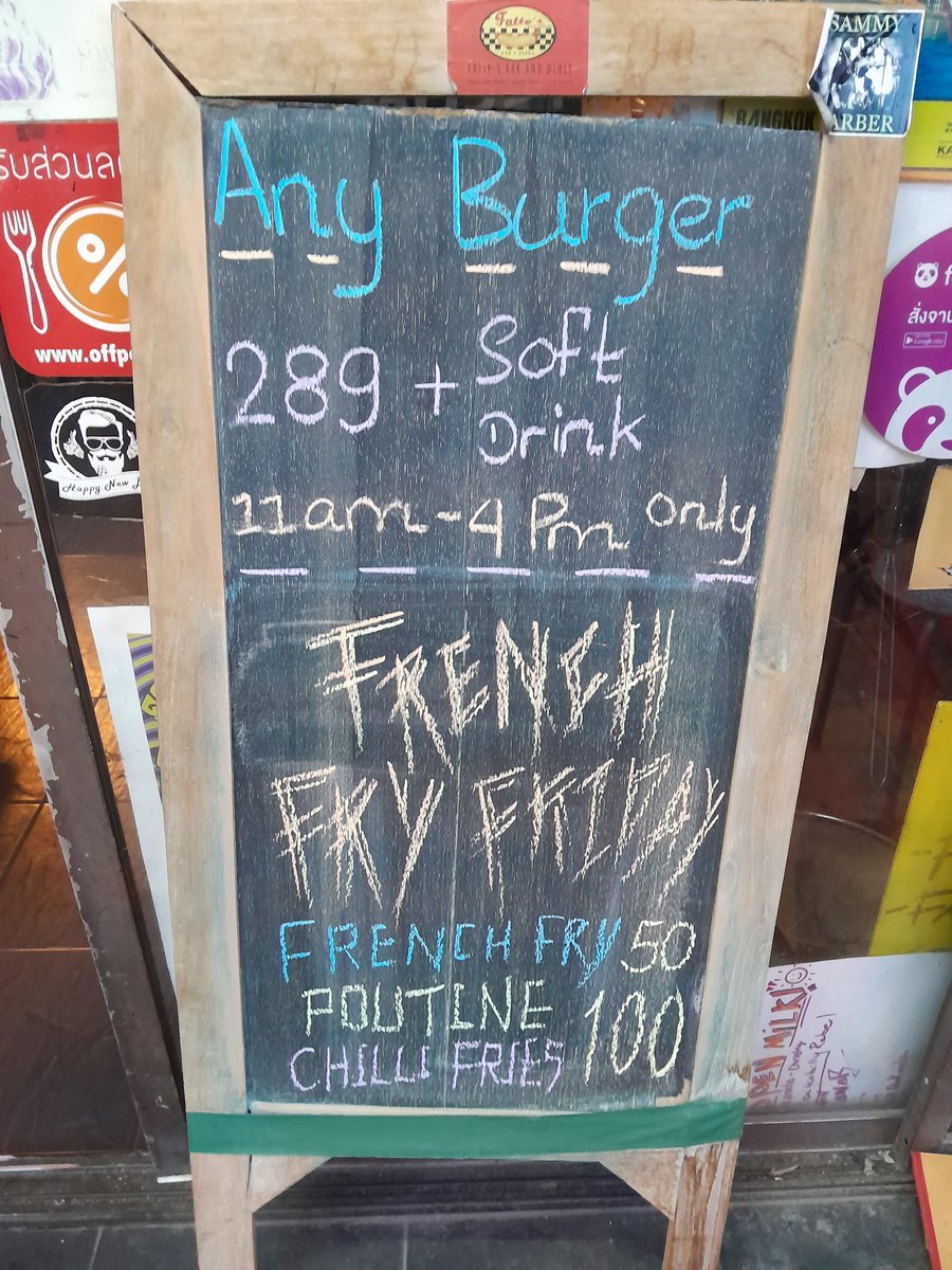 ⚡️ We are up and running with a new power ⚡️ 👍 it's also French Fry Friday 🍟 Come on in and kick this weekend into gear. #fattysbaranddiner #dindaeng #hotelwizpark #bangkokbar #poutine #chilicheesefries