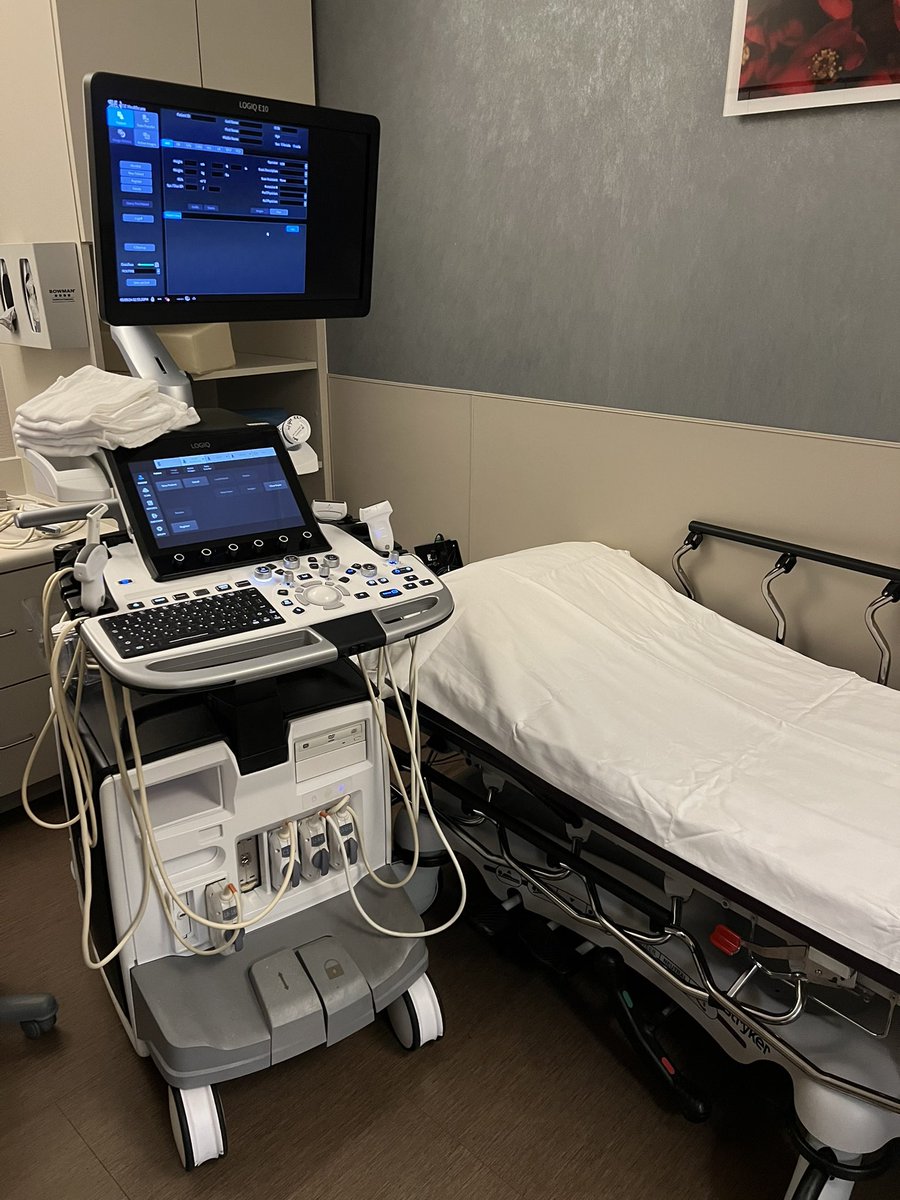 Spent the day practicing complete abdominal exams with our amazing US techs @MayoClinic! Got to see a possible median arcuate ligament syndrome (MALS) while scanning. A special thank you to the techs for showing me the ropes. Looking forward to more US at #DDW2024 @mayofl_imres