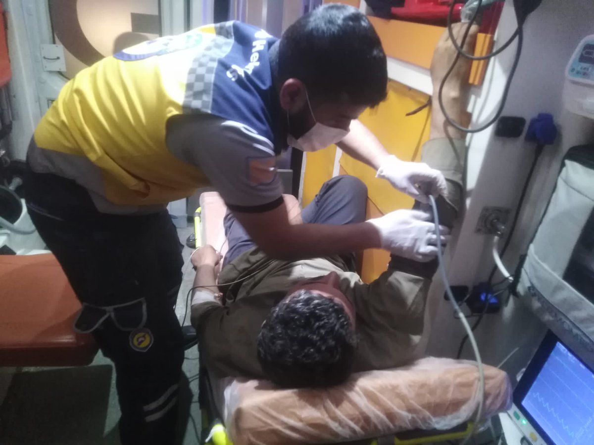 A man and a child sustained injuries following shelling with mortar and missile shells originating from areas under joint control of Syrian regime forces and Syrian Democratic Forces. The shelling targeted the village of Sheikh Nasser in the al-Bab area, east of #Aleppo,