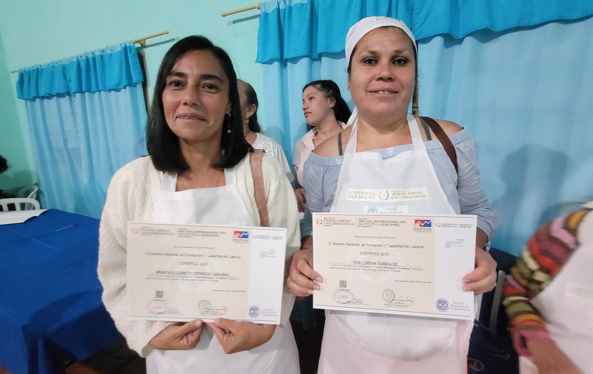 #CAPACITACIÓN | 🎉 👨🏼‍🍳¡Celebramos el logro de 25 talentosas mujeres de Capiatá que recibieron sus certificados en Panadería y Confitería, marcando un paso significativo hacia nuevas #OportunidadesLaborales. 💼 Estos cursos no solo ofrecen habilidades prácticas, sino que también…