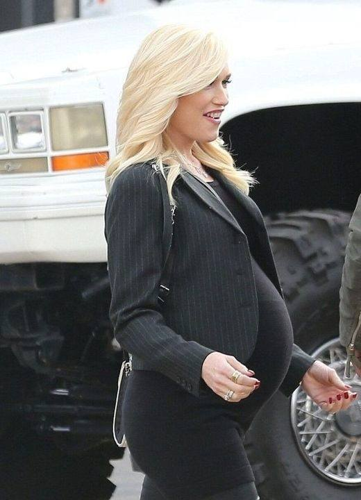SARCASM POST. 🤡 MSM tells us: "Gwen Stefanie, 53, displays her baby bump and is getting more gorgeous by the day." Well it's settled then because MSM would never lie about inverts would they? And it's not like you can buy a baby bump online can you? #EGI