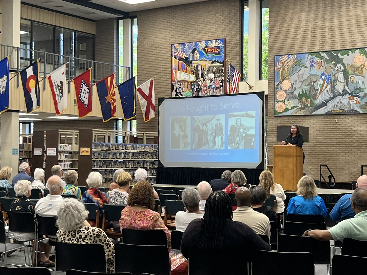 A FANTASTIC event last night for our Helen Foster Lecture with @katelanddeck! We love bringing talented authors to @MyTupelo and sharing their work with our community! @DJournalnow @MSLibraryComm @SMH_Historians @womnknowhistory @CrownPublishing