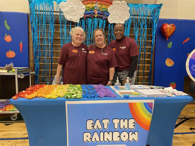 We had a blast at @palmer_panthers' Health Fair today with friends from @Kohls, @DelMonte, & @walkingclassrm! Thank you to students & staff for including us in the fun and showing us how one of America's #HealthiestSchools promotes well-being! #KohlsHealthyAtHome @ChiPubSchools