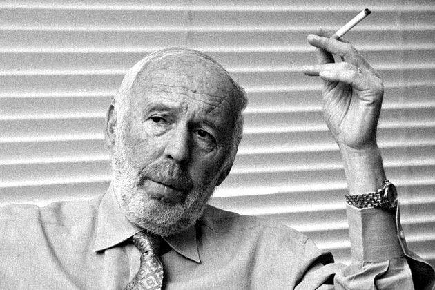 Jim Simons passed away today. He was widely considered as the greatest  investor on Wall Street. Some interesting facts: *Started chain smoking at  14 *Graduated from MIT at 20 *Briefly became a