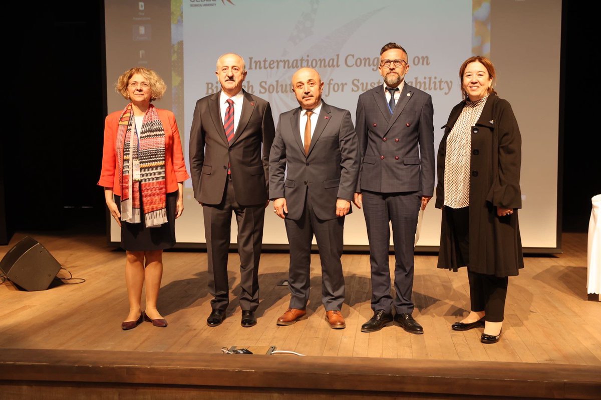 Belediye Başkanvekilimiz Kenan Demirbaş, Gebze Teknik Meslek Lisesi tarafından düzenlenen KelebekRo ödül törenine katıldılar.

📍Gebze Teknik Üniversitesi