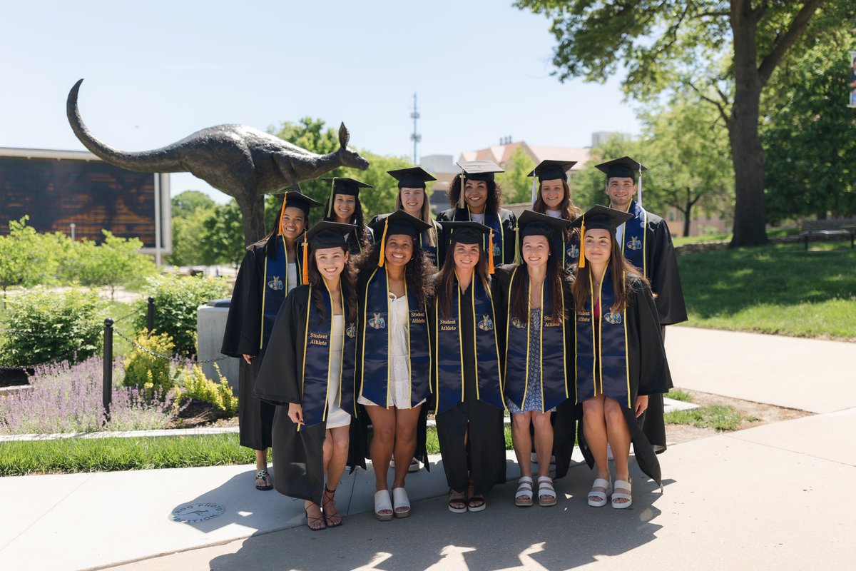 KCRoosAthletics's tweet photo. These #KCRoos are hopping into ALUMNI status!

Congrats to our ROO student-athletes on this magnificent achievement. Your home is always in the ROOS HOUSE‼️
#ROOUP | #DeclareKC https://t.co/nPfj0yIZP6
