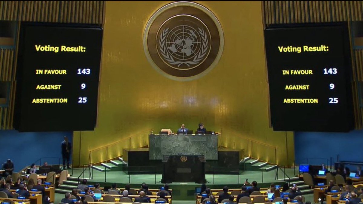 BREAKING: UN GENERAL ASSEMBLY ADOPTED RESOLUTION RECOMMENDING SECURITY COUNCIL RECONSIDER PALESTINE MEMBERSHIP These countries voted against it: ❌ Israel 🇮🇱 ❌ United States 🇺🇸 ❌ Micronesia 🇫🇲 ❌ Nauru 🇳🇷 ❌ Papua New Guinea 🇵🇬 ❌ Palau 🇵🇼 ❌ Czechia 🇨🇿 ❌ Argentina 🇦🇷